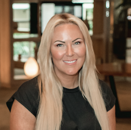 Kelly Mortimer Headshot