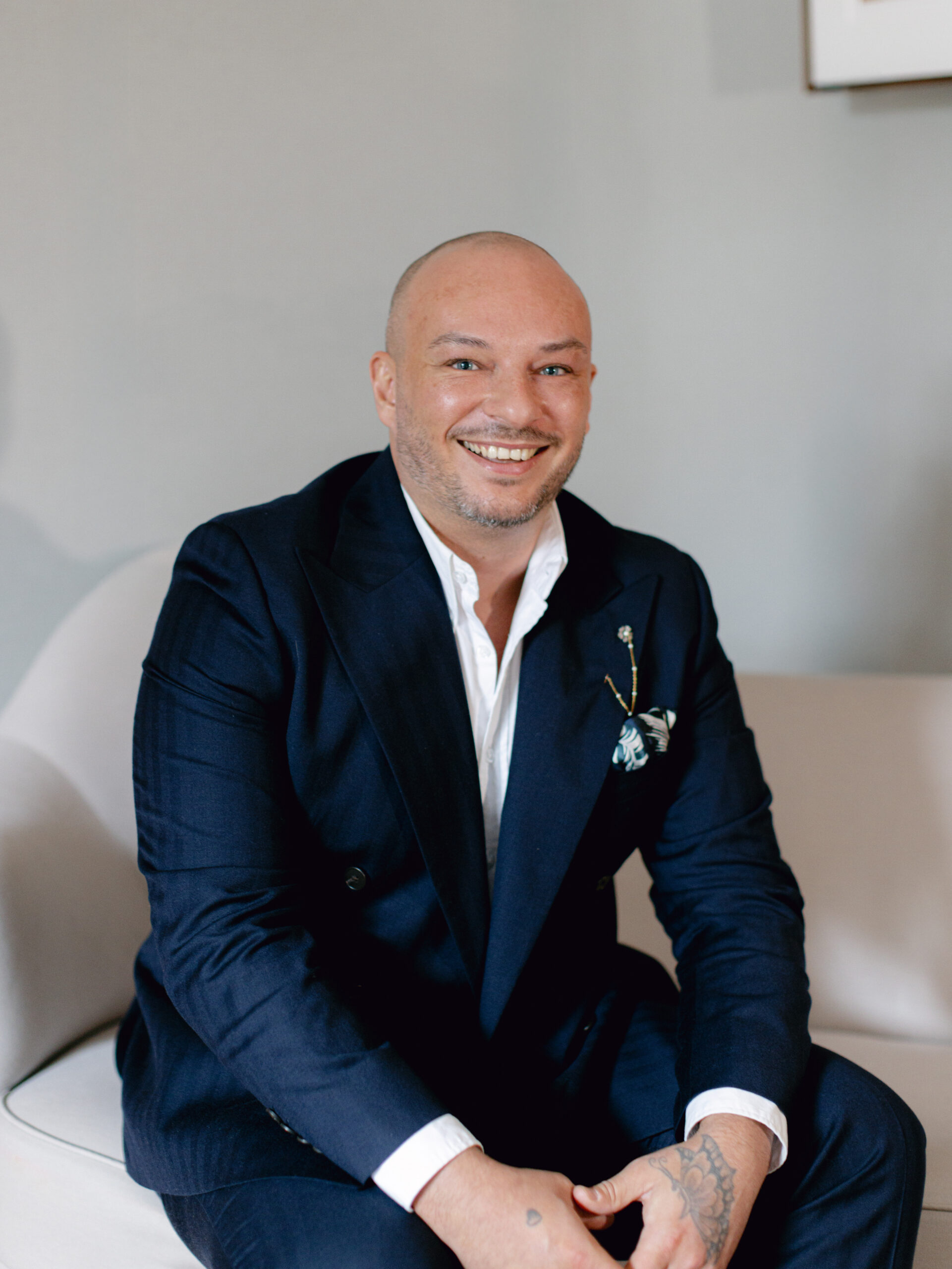 Headshot of Lee Sansom